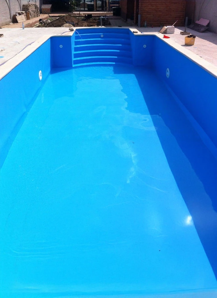 Havuz iç yüzeylerinde ek yersiz polyurea kaplama